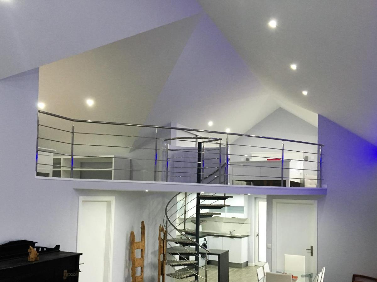 Cottage Quinze, Contemporary Designed Cottage With Swimming Pool 蓬塔德尔加达 外观 照片