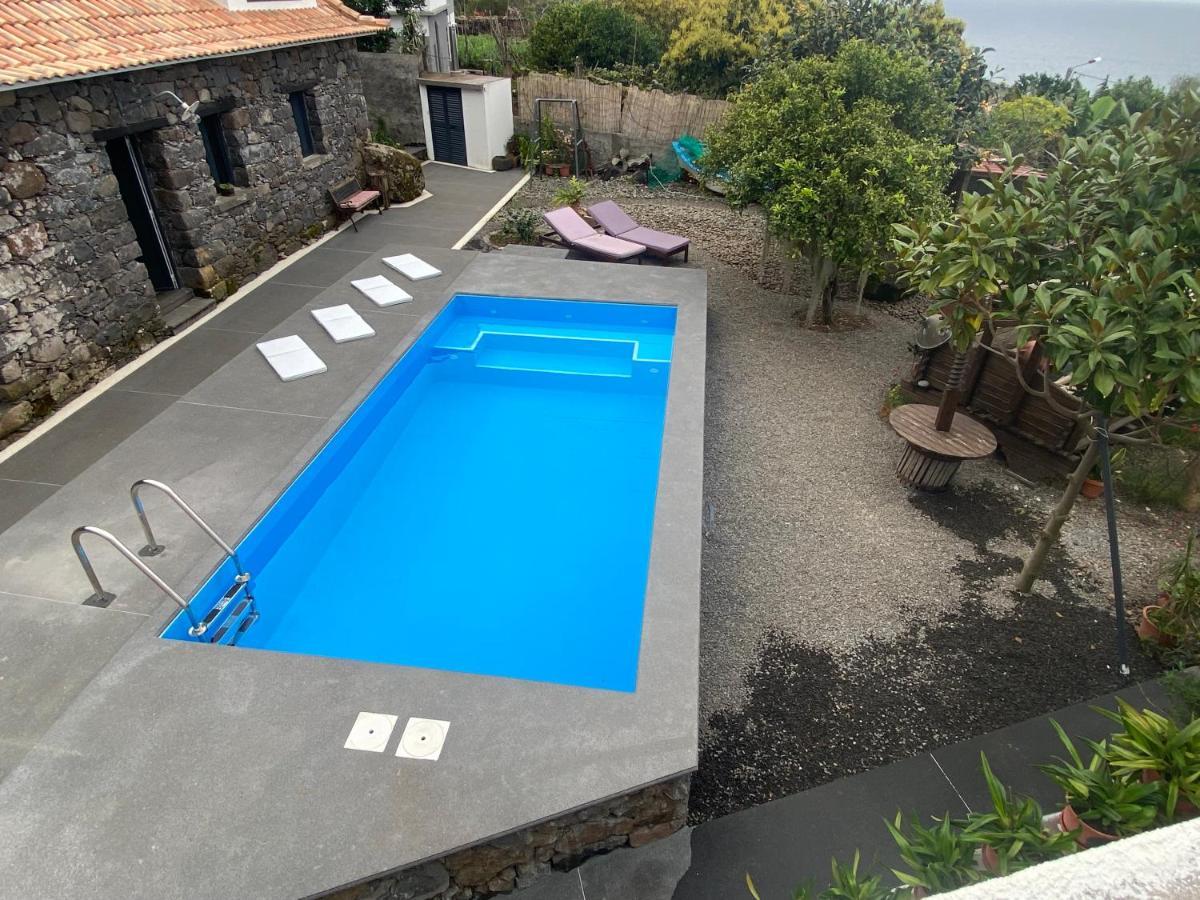 Cottage Quinze, Contemporary Designed Cottage With Swimming Pool 蓬塔德尔加达 外观 照片