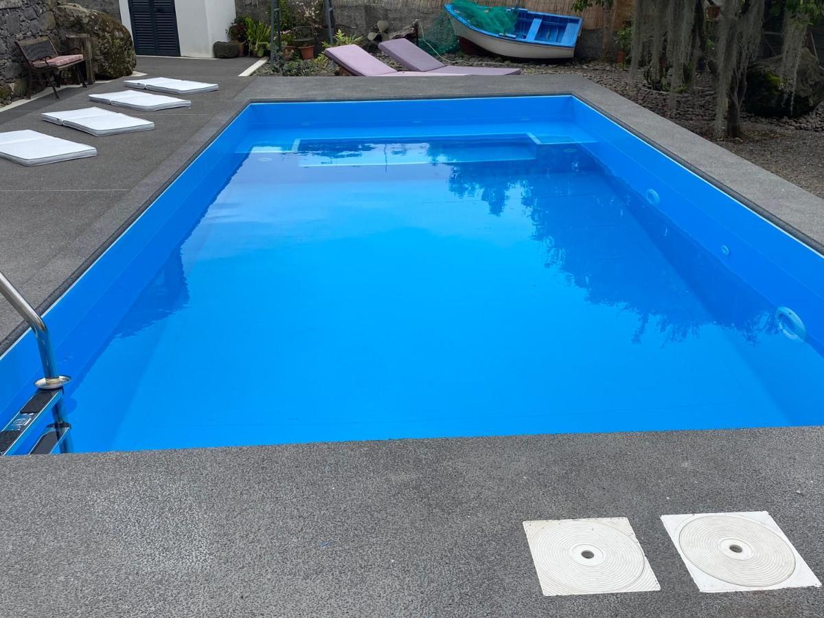Cottage Quinze, Contemporary Designed Cottage With Swimming Pool 蓬塔德尔加达 外观 照片